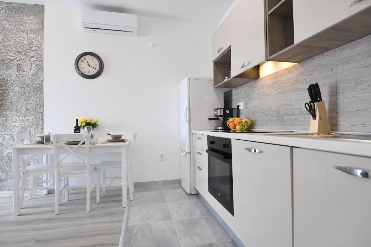 The Grey Apartment Zadar Buitenkant foto